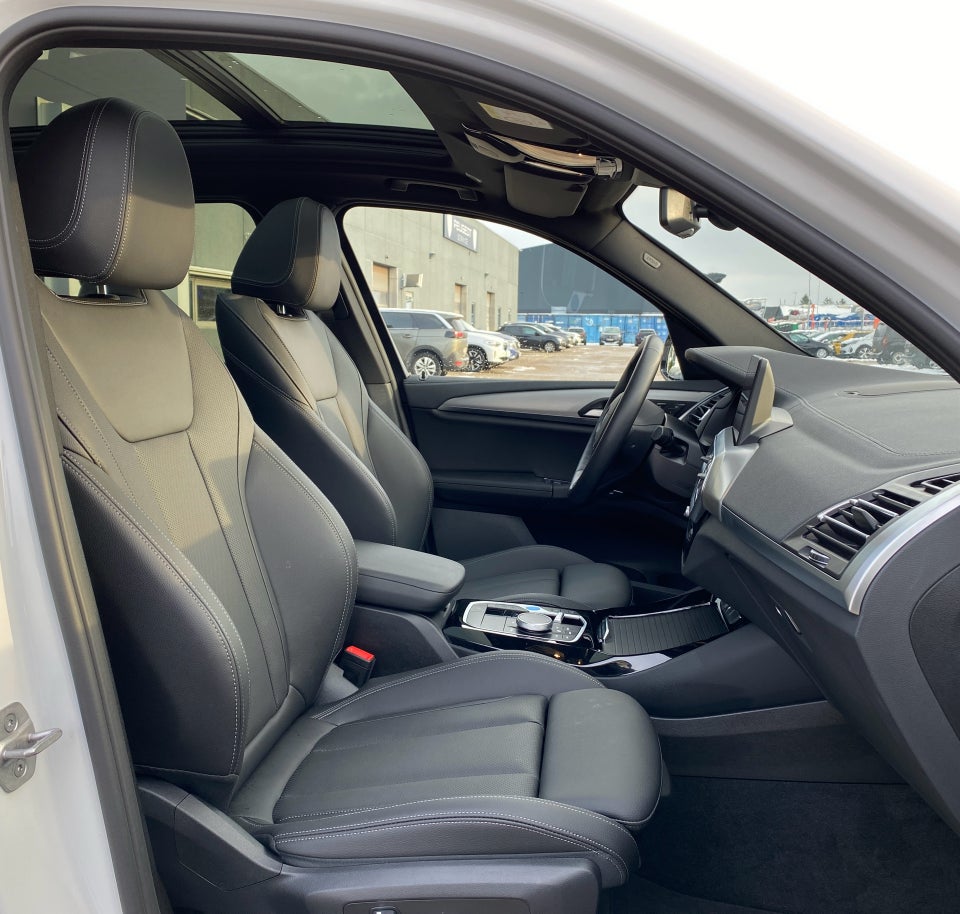 BMW iX3 Charged M-Sport 5d