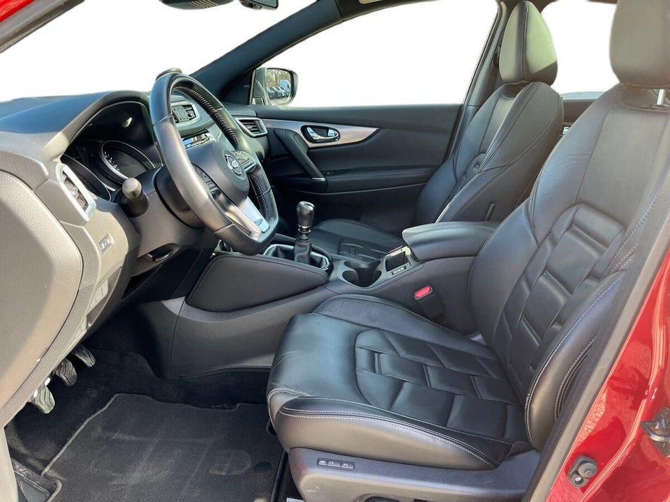 Nissan Qashqai 1,3 Dig-T 160 Tekna+ 5d