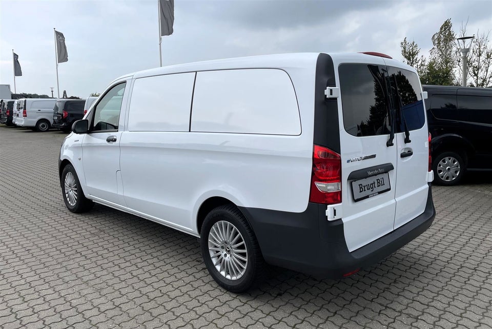 Mercedes eVito 129 Tourer PRO L Van