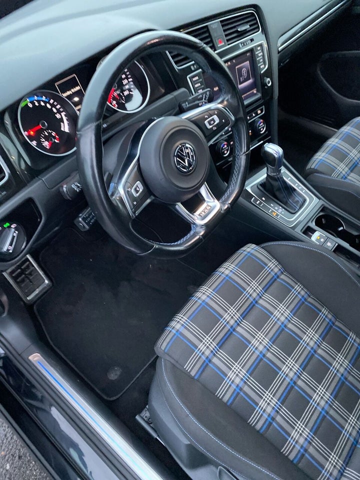 VW Golf VII 1,4 GTE DSG 5d