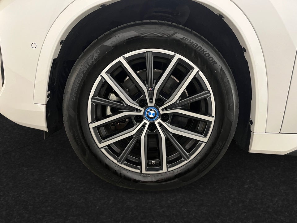 BMW iX1 xDrive30 M-Sport 5d