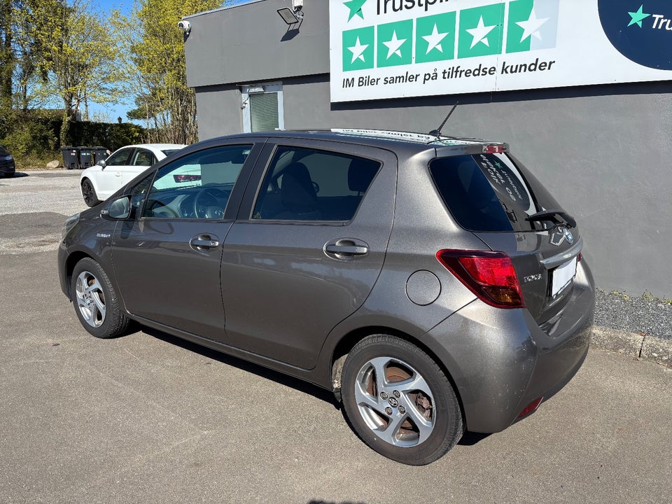 Toyota Yaris 1,5 Hybrid H1 e-CVT 5d