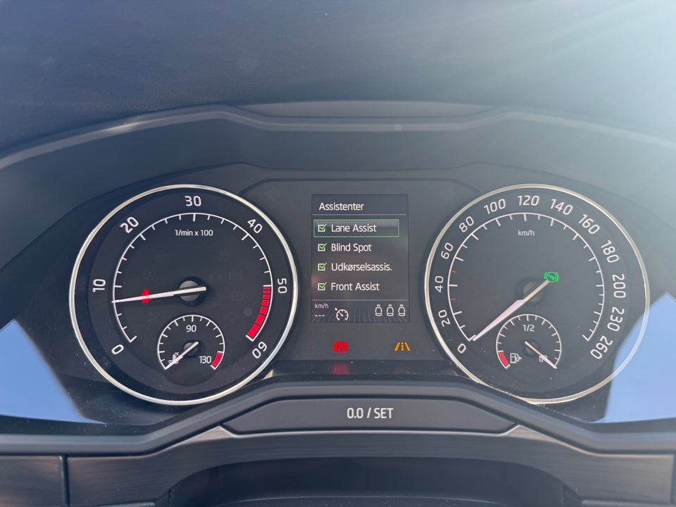 Skoda Superb 2,0 TDi 150 Style DSG 5d