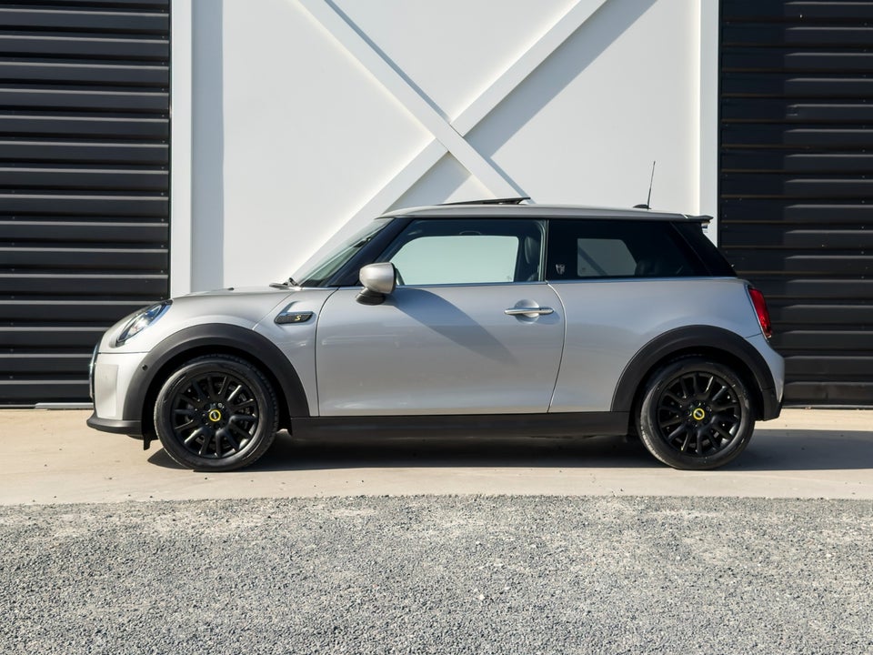 MINI Cooper SE Younique Trim 3d