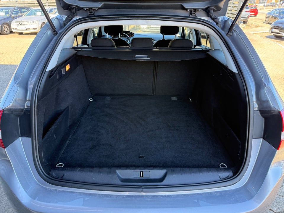 Peugeot 308 1,6 BlueHDi 120 Active SW 5d