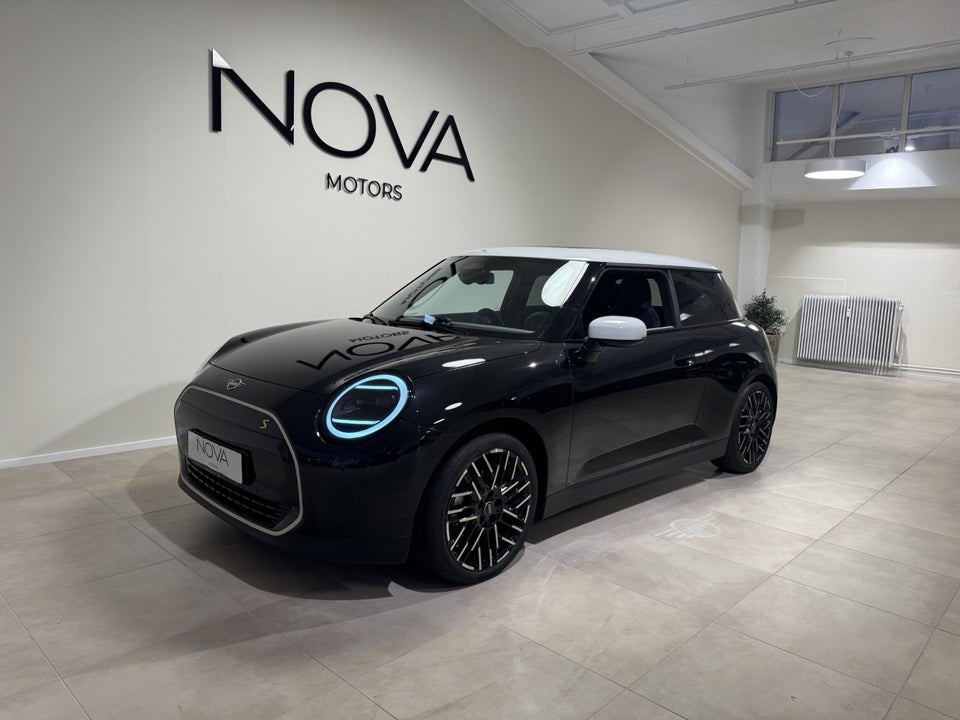 MINI Cooper SE Favoured Trim M 3d