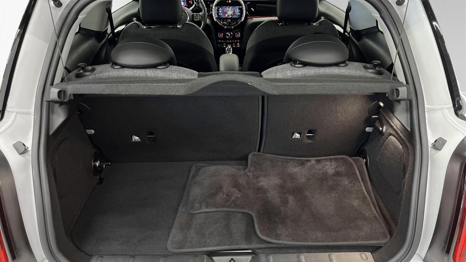 MINI Cooper SE Classic Trim 3d