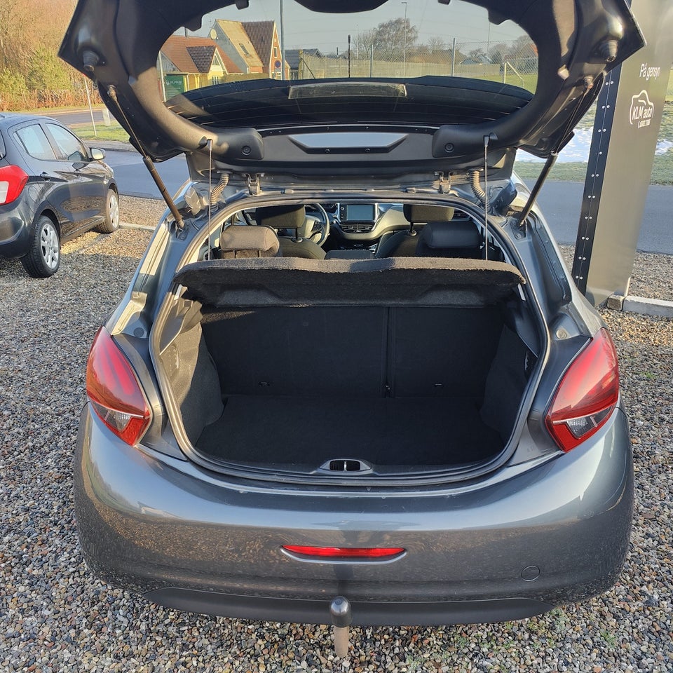 Peugeot 208 1,6 BlueHDi 100 Active 5d