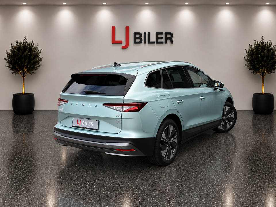 Skoda Enyaq 80 iV Design Selection Suite 5d