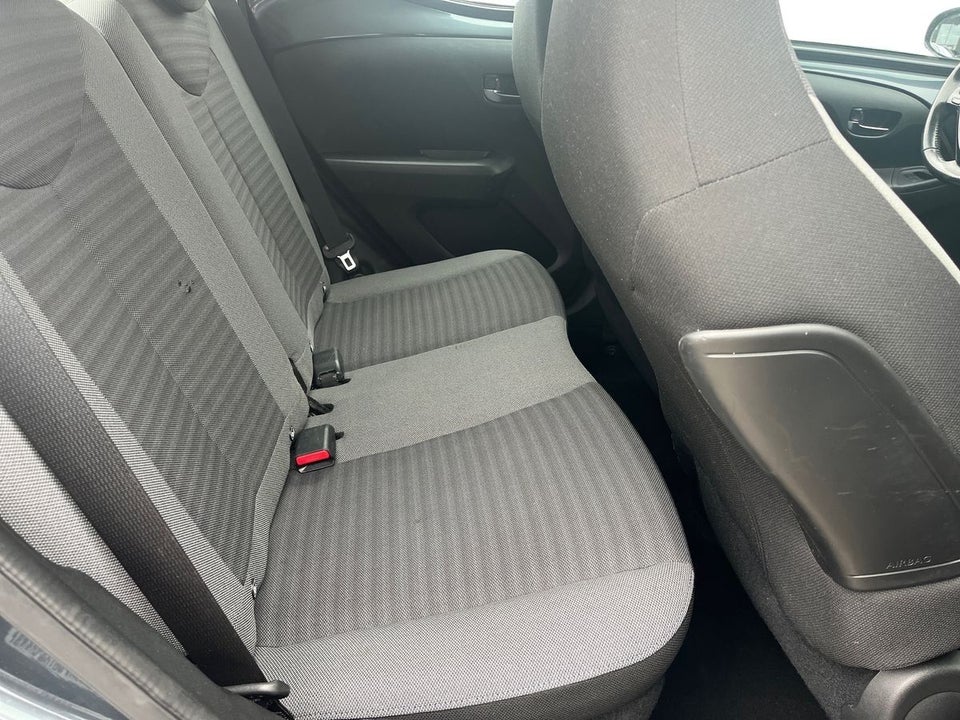 Toyota Aygo 1,0 VVT-i x-plore 5d