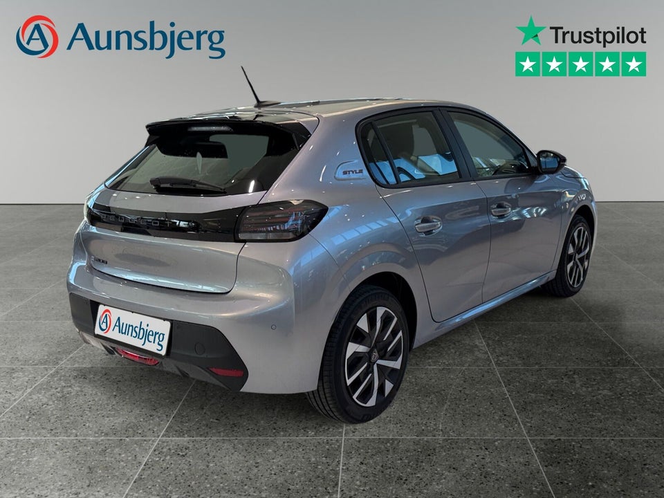 Peugeot e-208 50 Style 5d