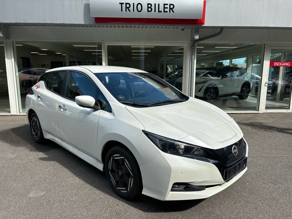 Nissan Leaf 39 Acenta 5d