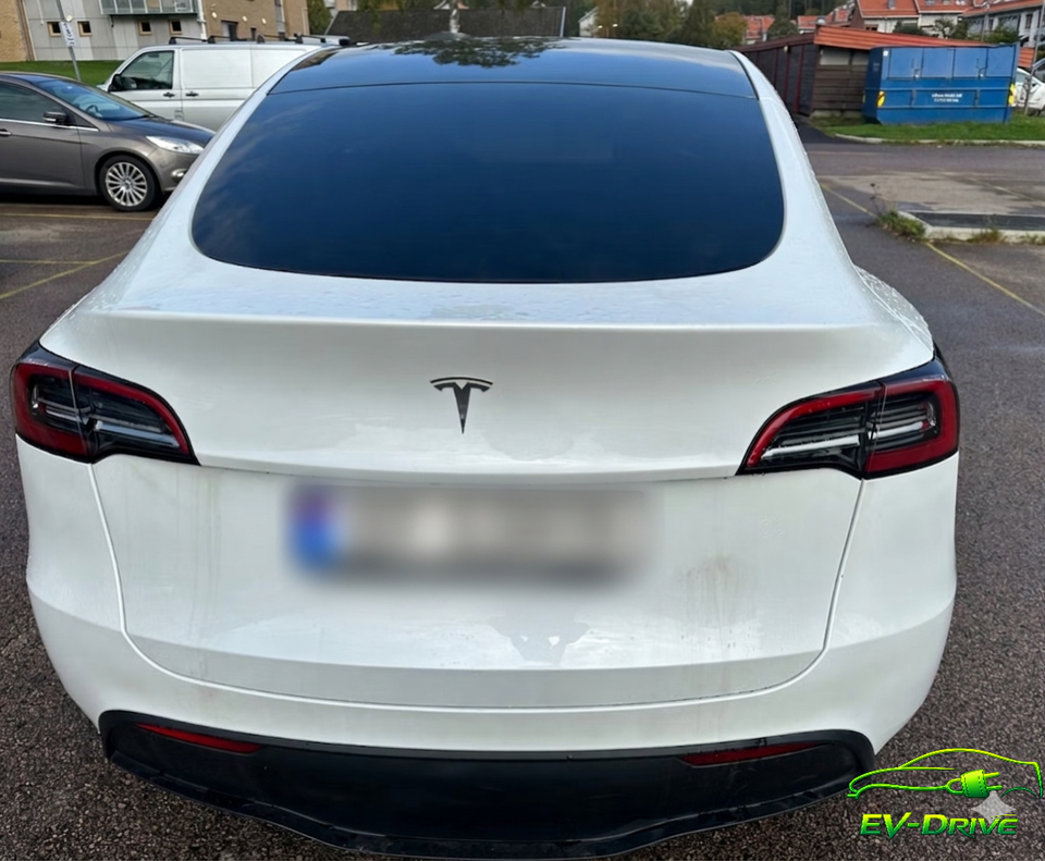 Tesla Model Y RWD 5d