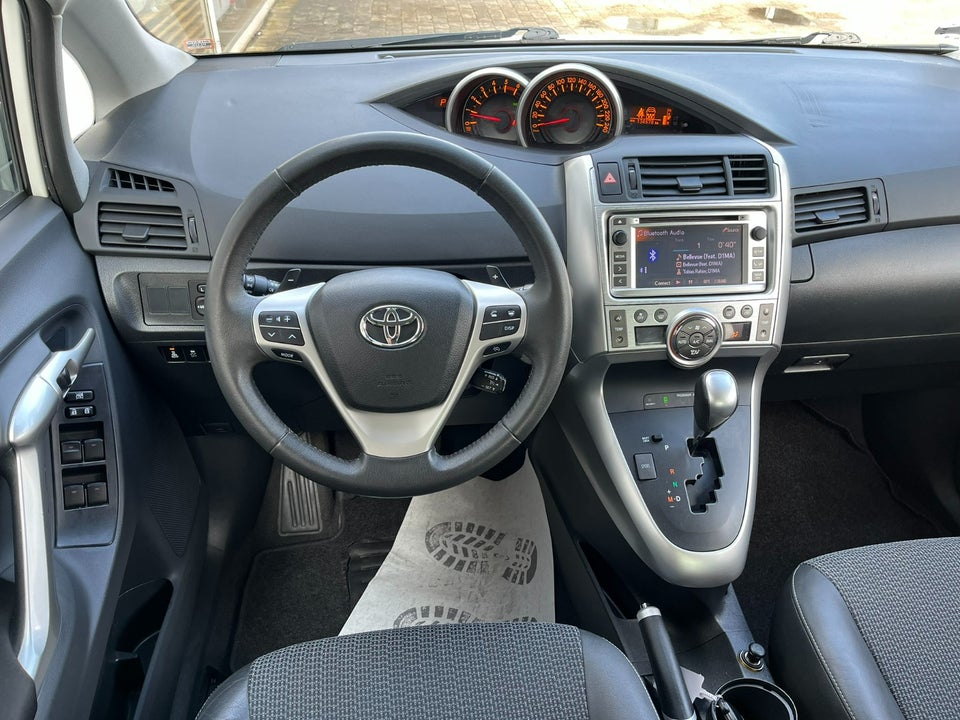 Toyota Verso 2,2 D-CAT 150 T3 aut. 7prs 5d