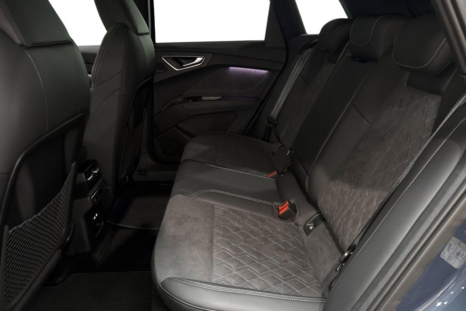Audi Q4 e-tron performance 5d