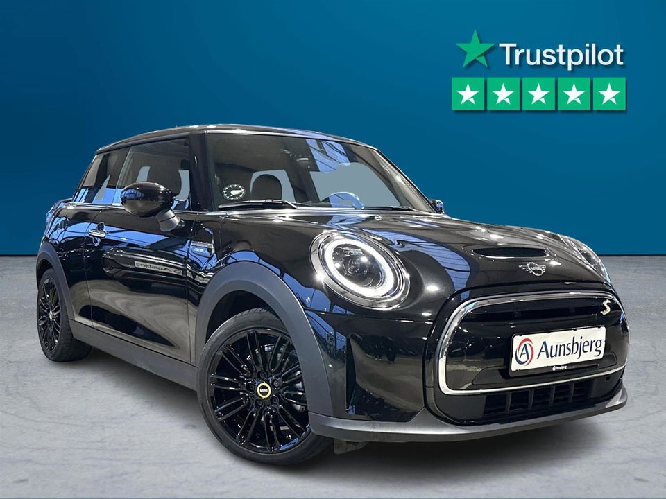 MINI Cooper SE Camden 3d