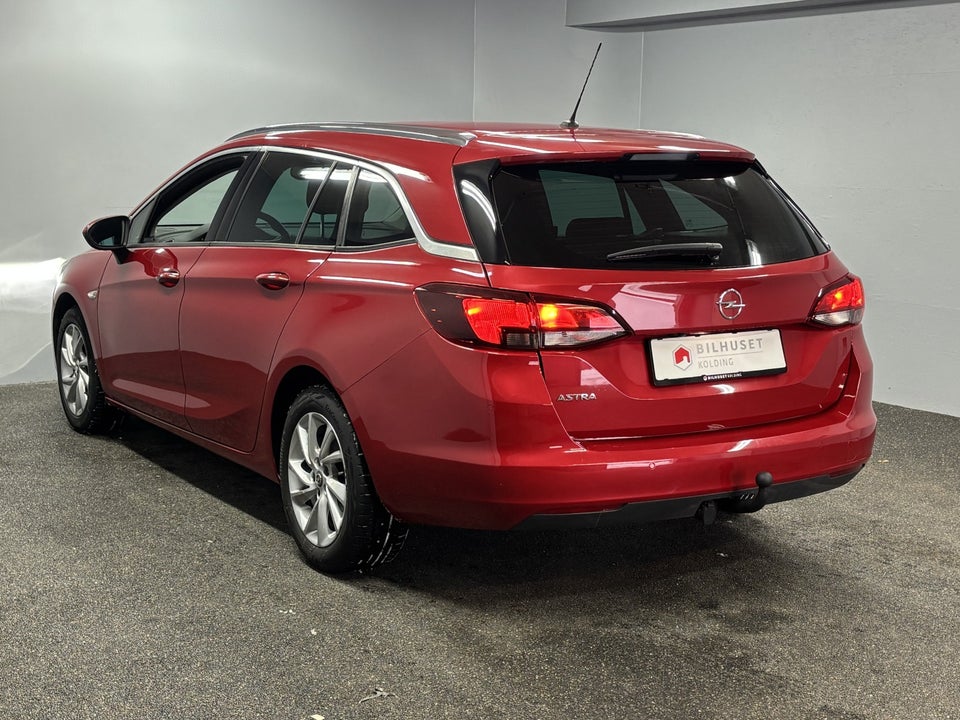 Opel Astra 1,5 D 105 Elegance Sports Tourer 5d