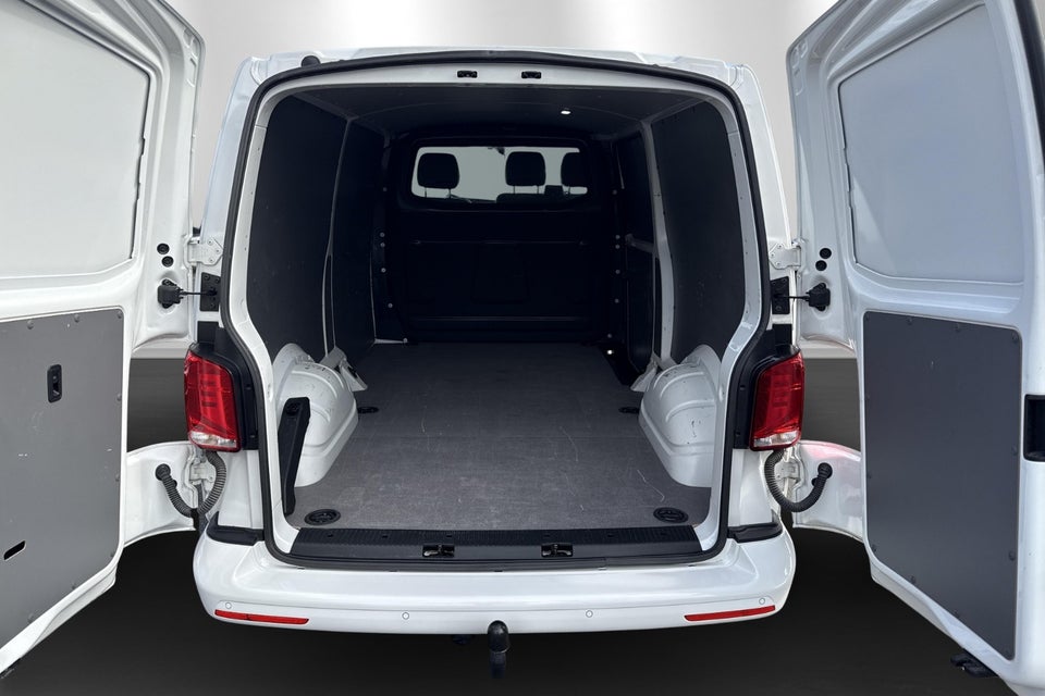 VW Transporter 2,0 TDi 150 Kassevogn DSG lang