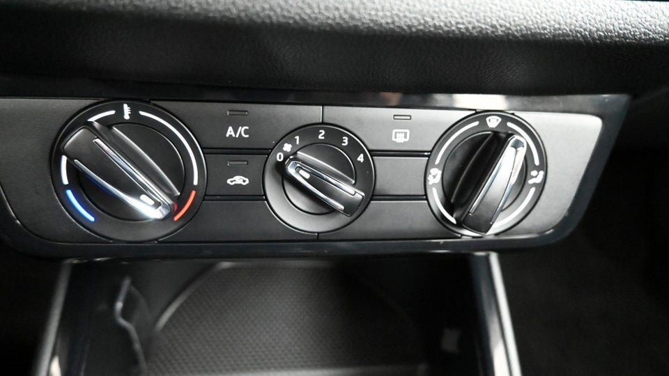 Skoda Fabia 1,0 MPi 80 Essence 5d