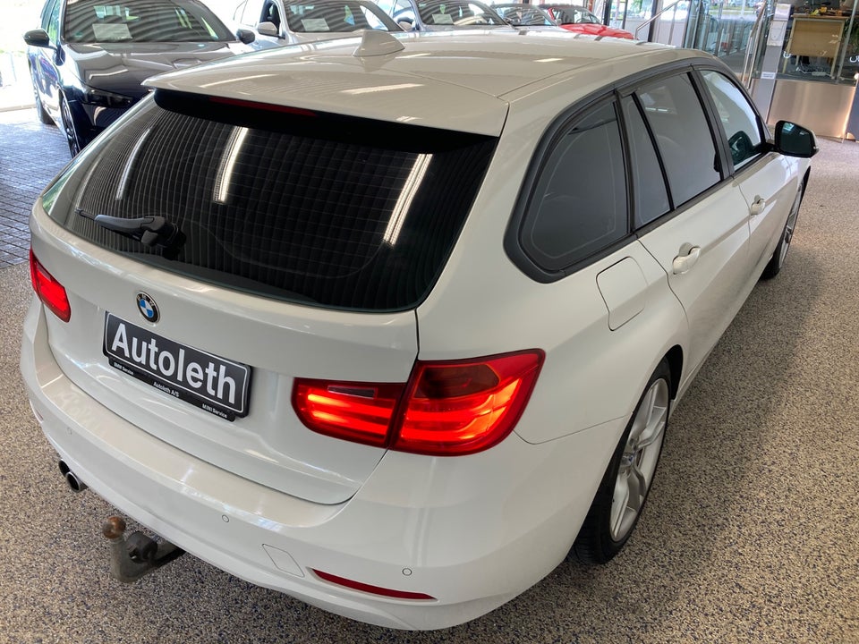 BMW 330d 3,0 Touring Sport Line aut. 5d