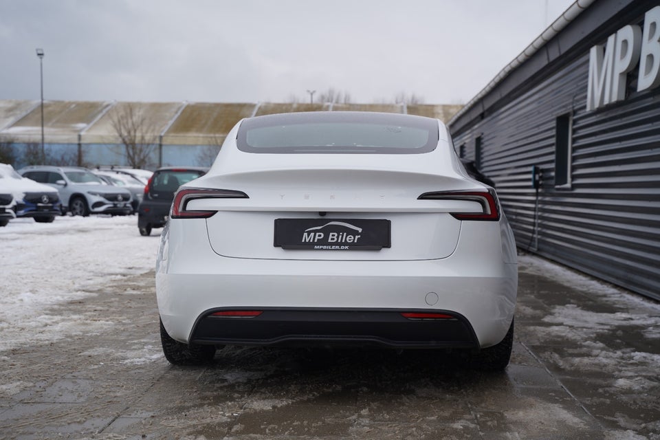 Tesla Model 3 RWD 4d