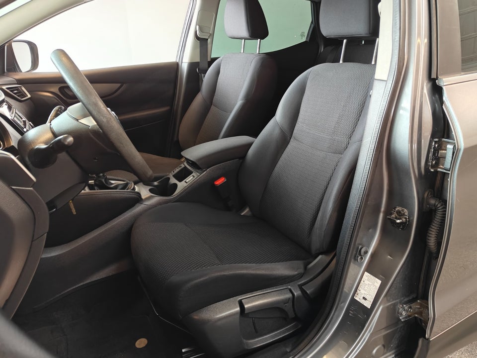 Nissan Qashqai 1,5 dCi 110 Acenta 5d