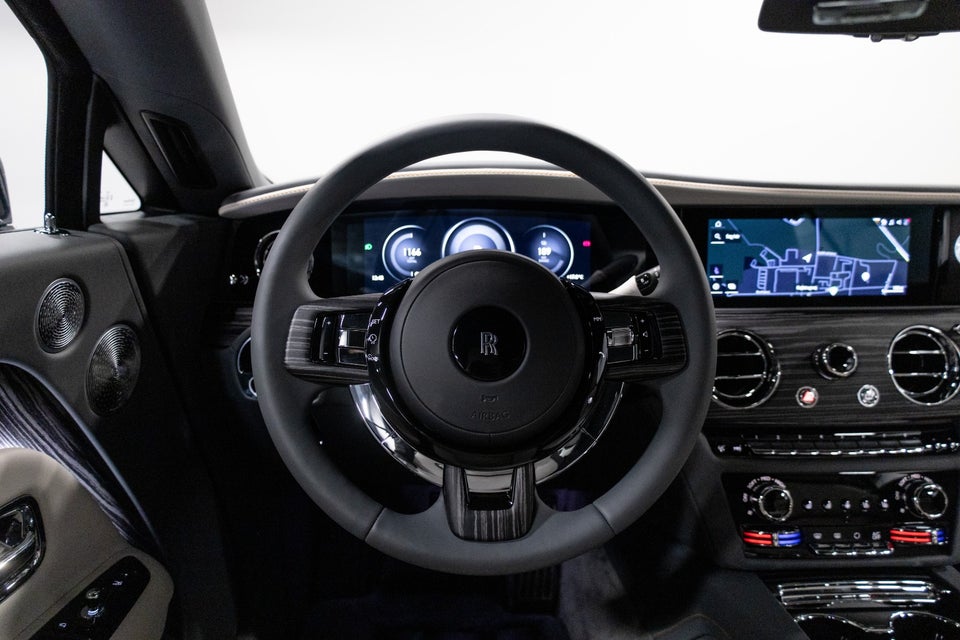 Rolls-Royce Spectre 2d
