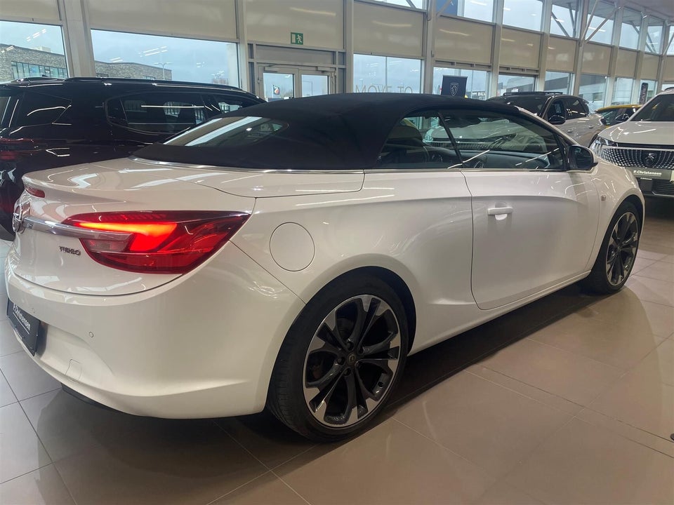 Opel Cascada 1,6 T 170 Cosmo 2d