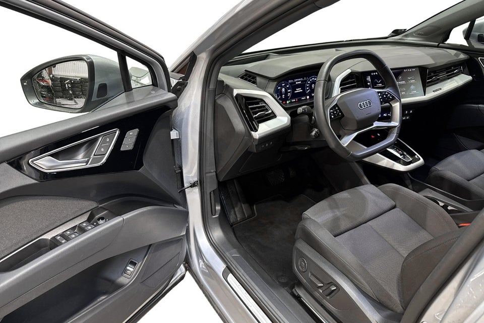 Audi Q4 e-tron 45 Progress 5d