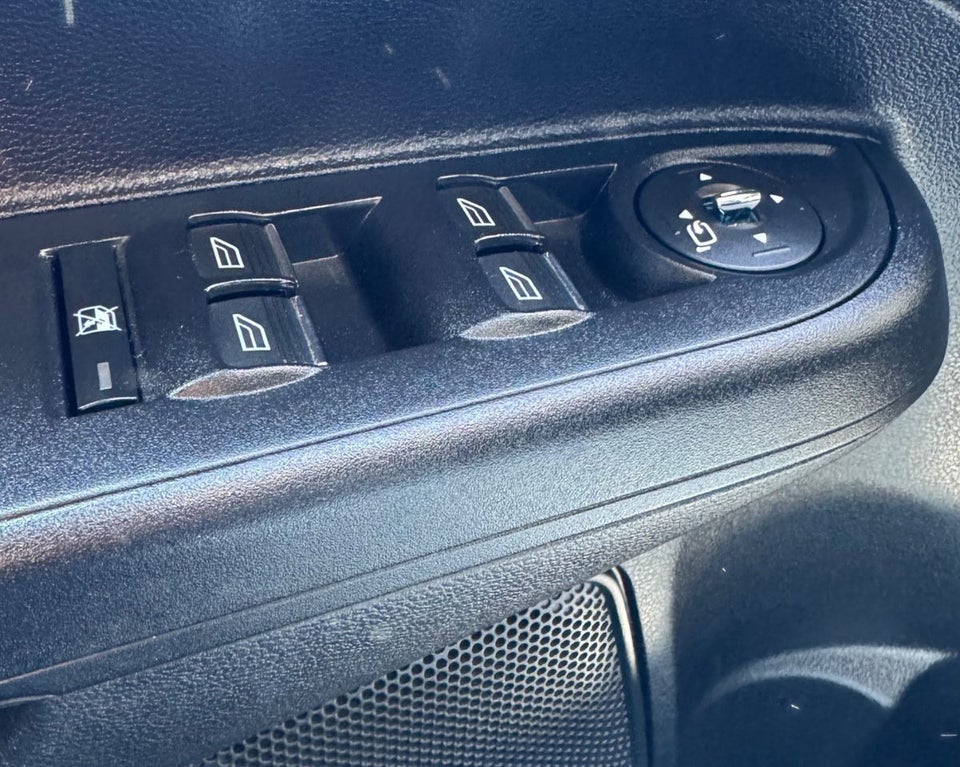 Ford B-MAX 1,0 SCTi 125 Titanium 5d