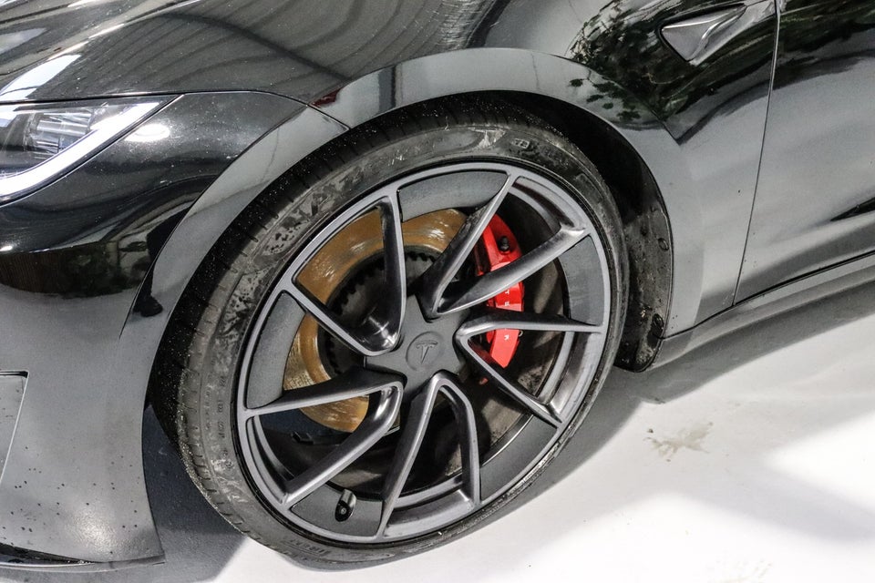 Tesla Model 3 Performance AWD 4d