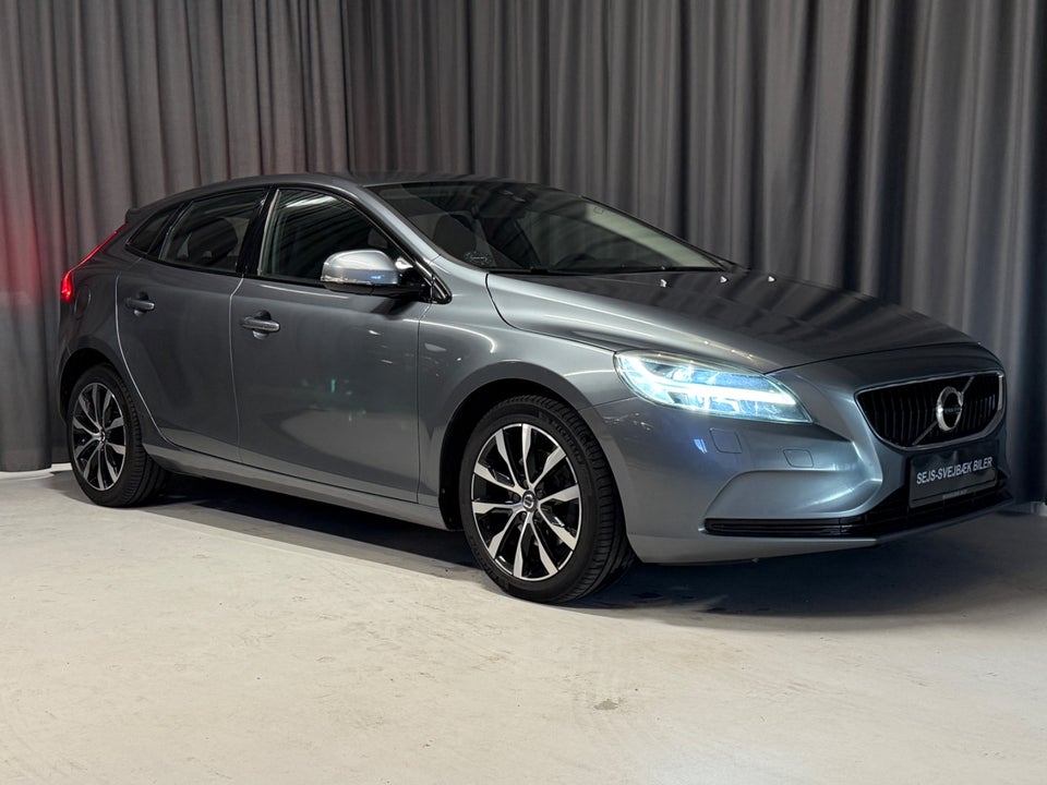 Volvo V40 2,0 D3 150 Momentum 5d