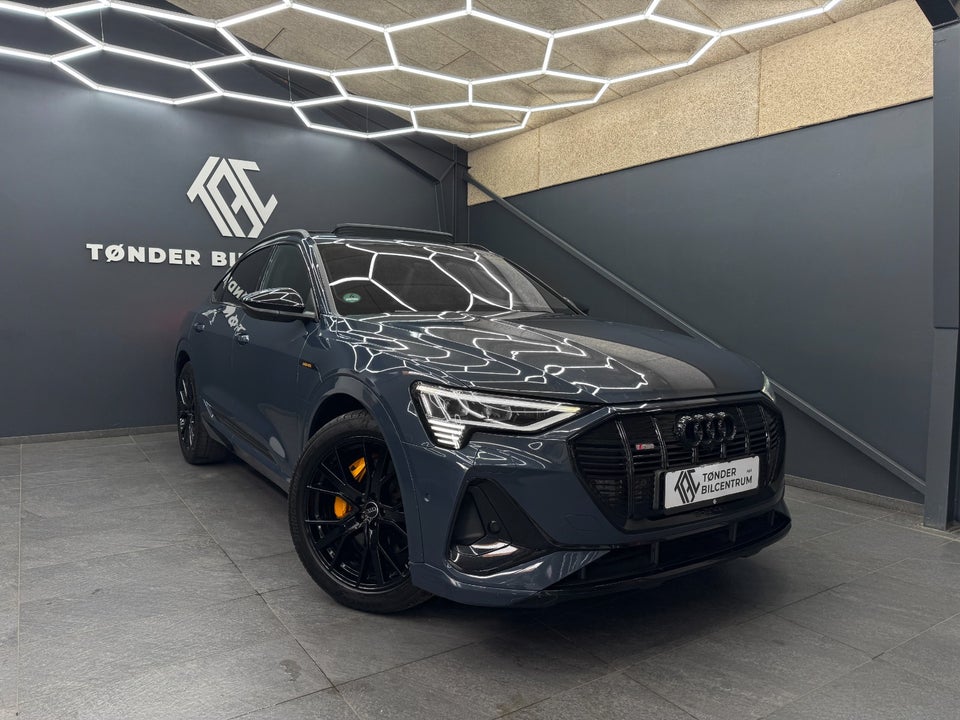 Audi e-tron 55 S-line Sportback quattro 5d
