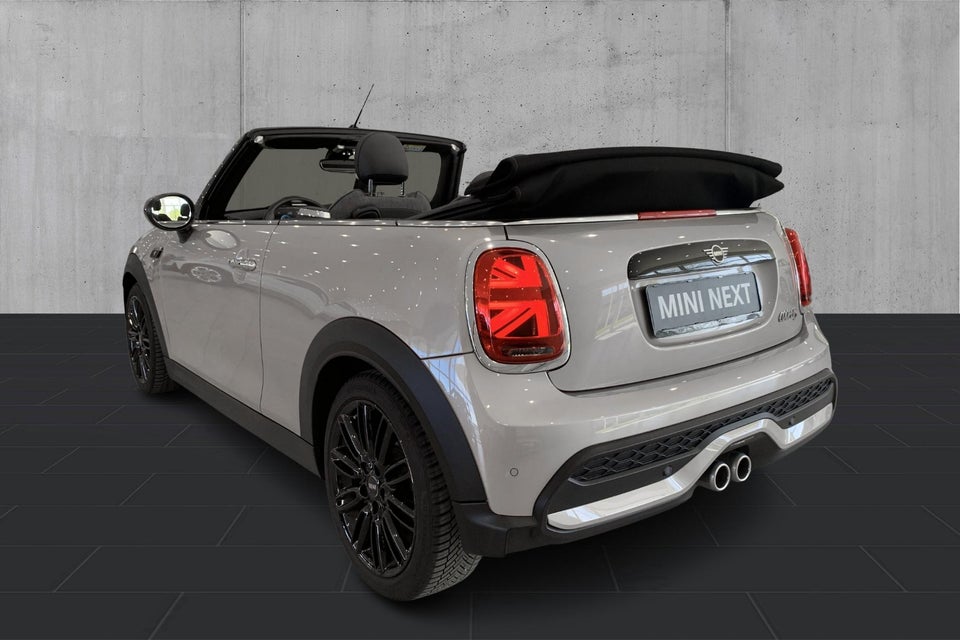 MINI Cooper S 2,0 Essential Cabriolet aut. 2d