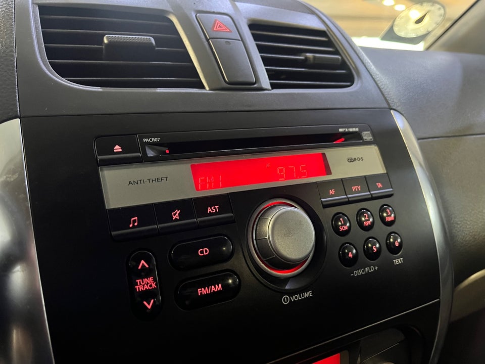 Suzuki SX4 1,6 CombiBack GLX aut. 5d