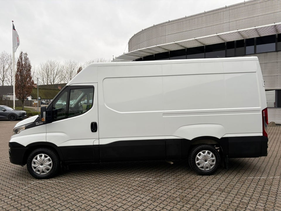 Iveco Daily 2,3 35C14 12m³ Van AG8