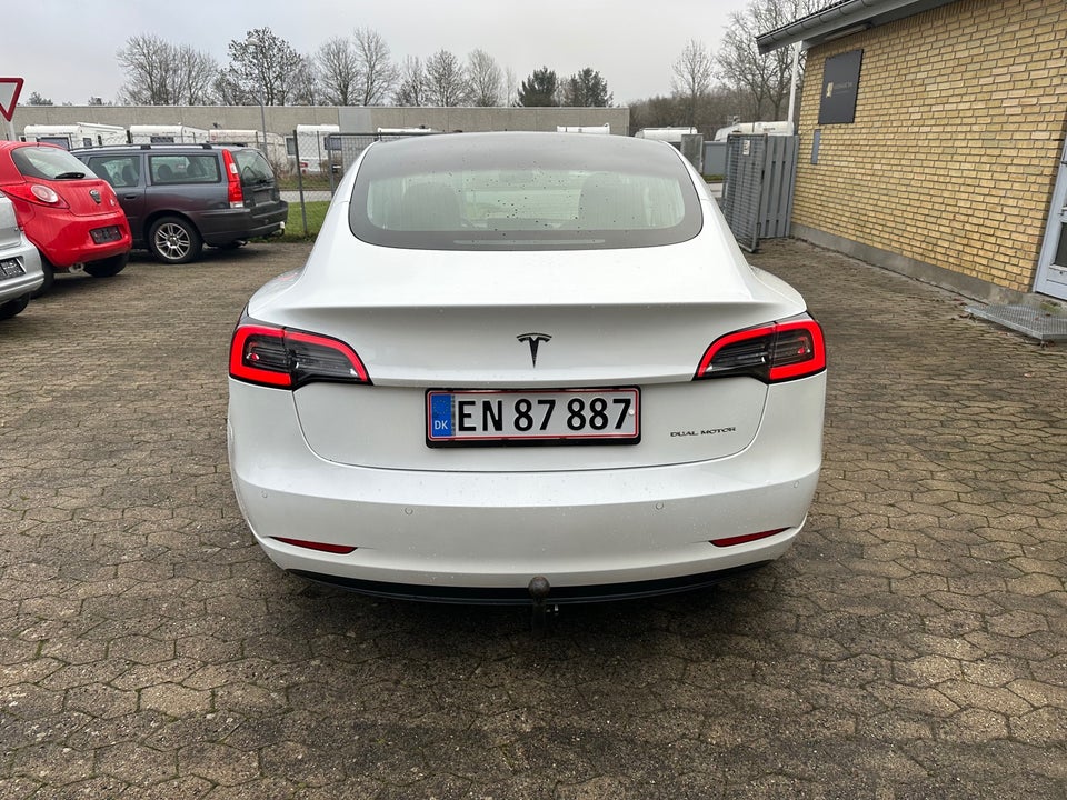 Tesla Model 3 Long Range AWD 4d
