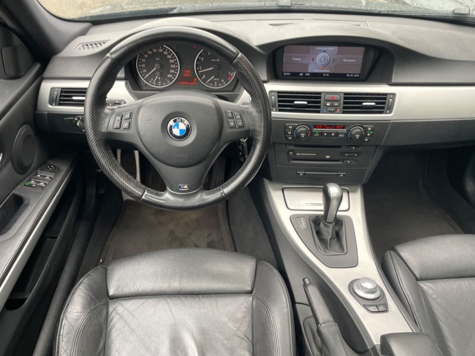 BMW 330i 3,0 Touring Steptr. 5d