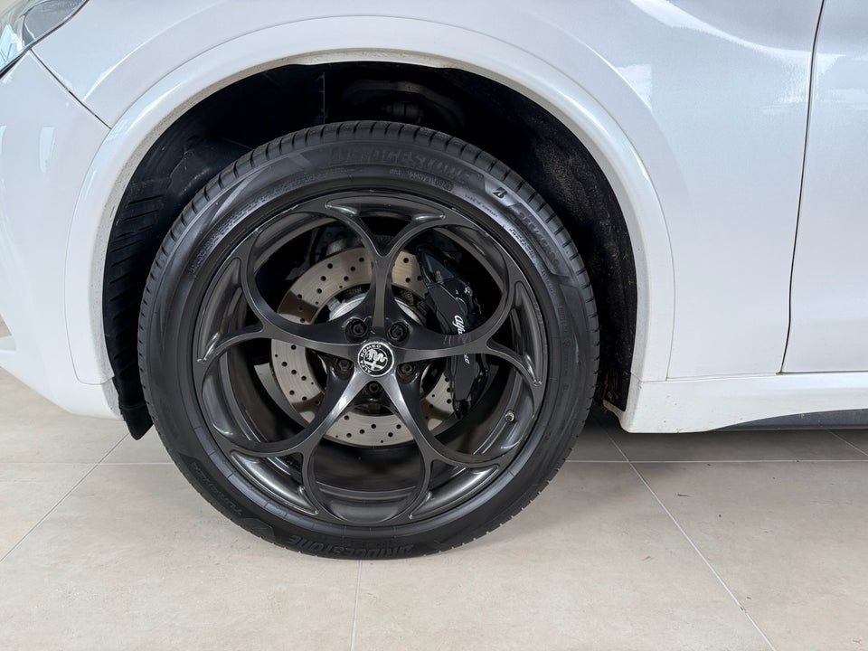 Alfa Romeo Stelvio 2,9 V6 Quadrifoglio aut. Q4 5d