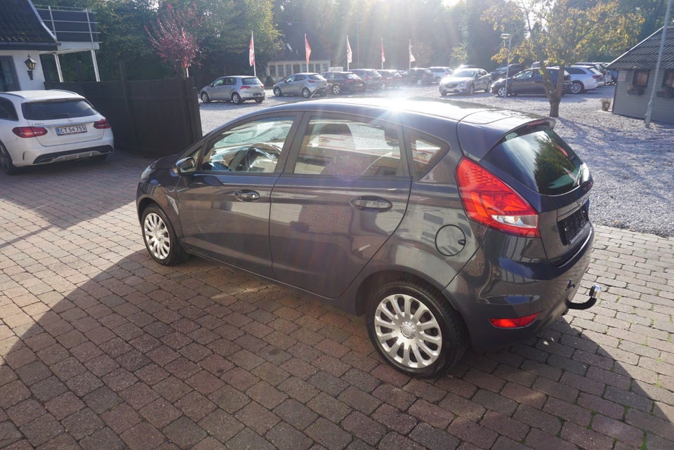 Ford Fiesta 1,25 60 Ambiente 5d