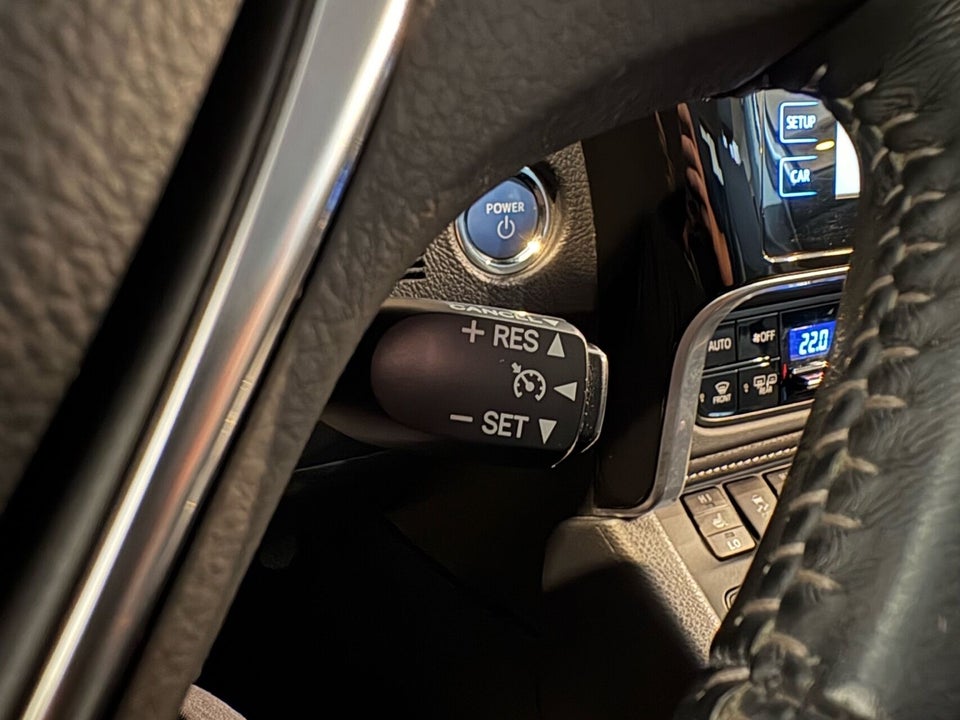Toyota Auris 1,8 Hybrid H2 Comfort CVT 5d