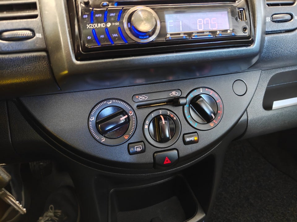 Nissan Note 1,6 Acenta 5d