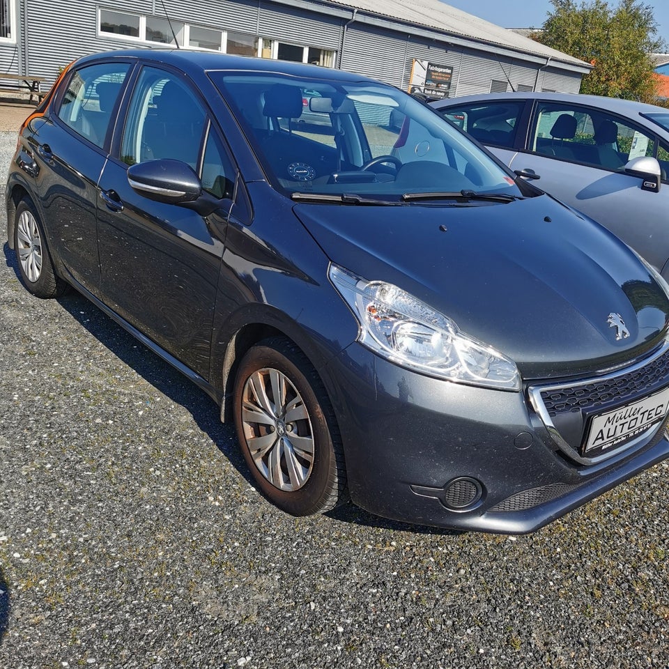 Peugeot 208 1,2 VTi Access 5d