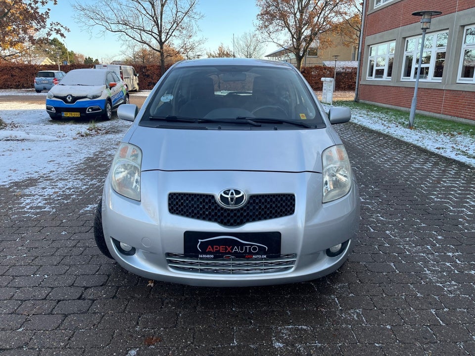 Toyota Yaris 1,3 Luna M/M 3d