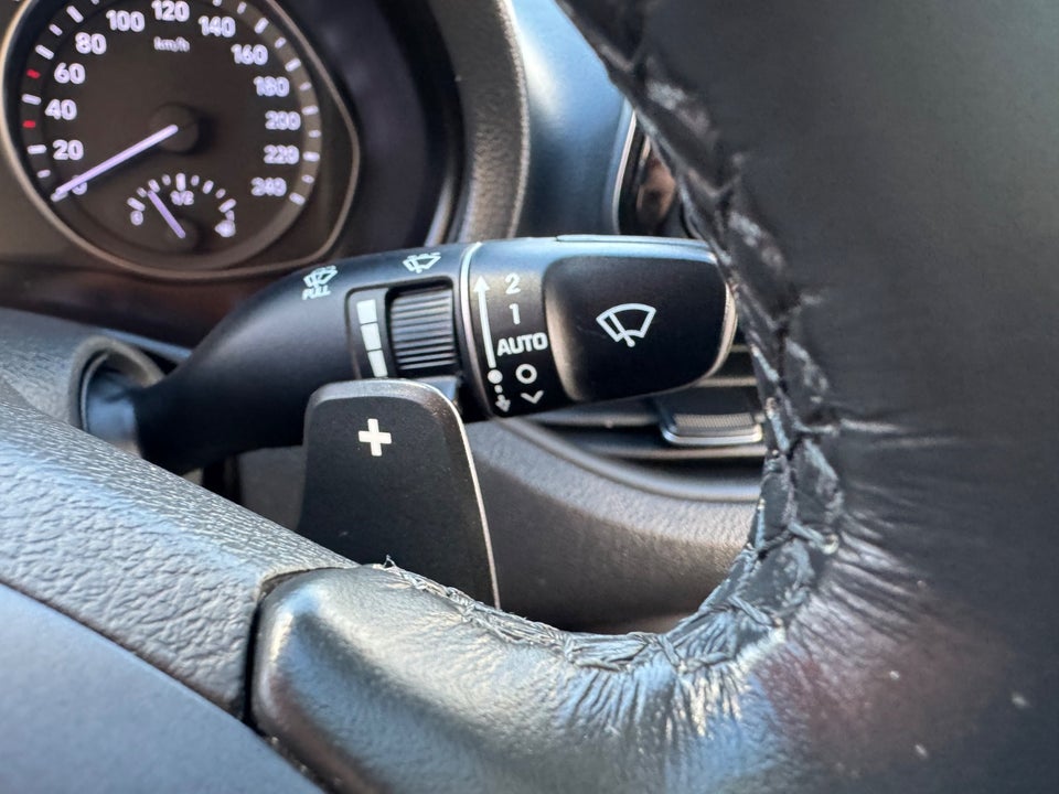 Hyundai i30 1,4 T-GDi Premium Fastback DCT 5d