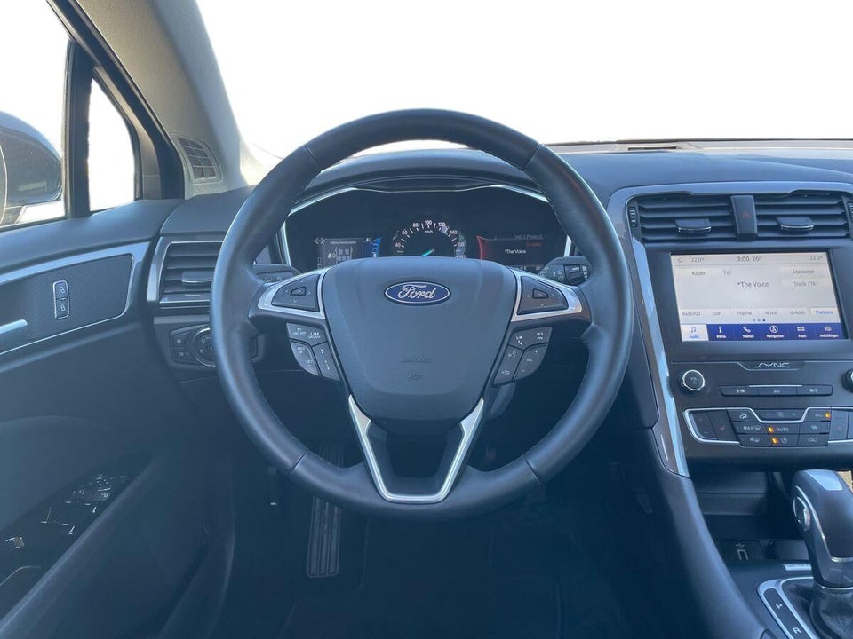 Ford Mondeo 2,0 HEV Titanium stc. CVT 5d