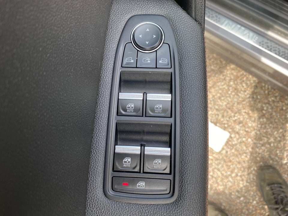 Renault Captur 1,6 E-Tech Initiale Paris 5d