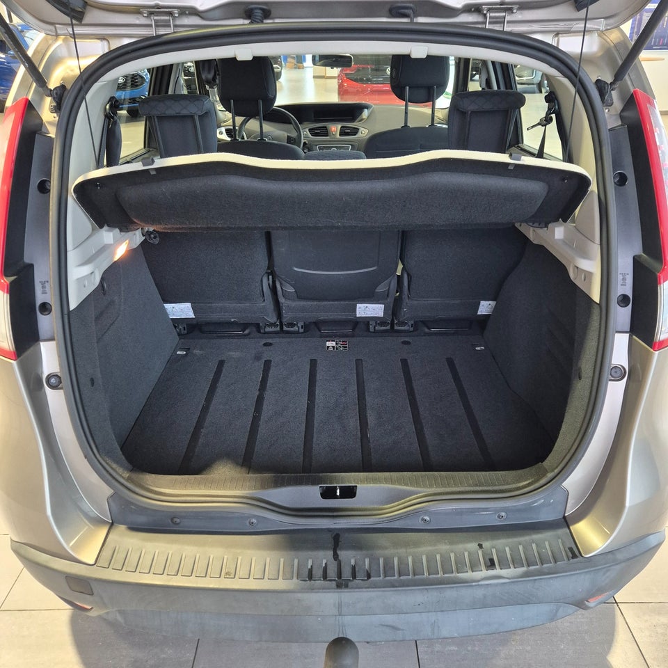 Renault Scenic II 1,9 dCi 130 Authentique 5d