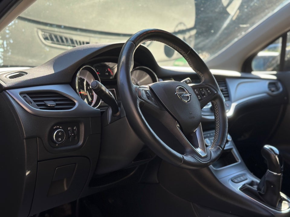 Opel Astra 1,4 T 125 Enjoy Sports Tourer 5d