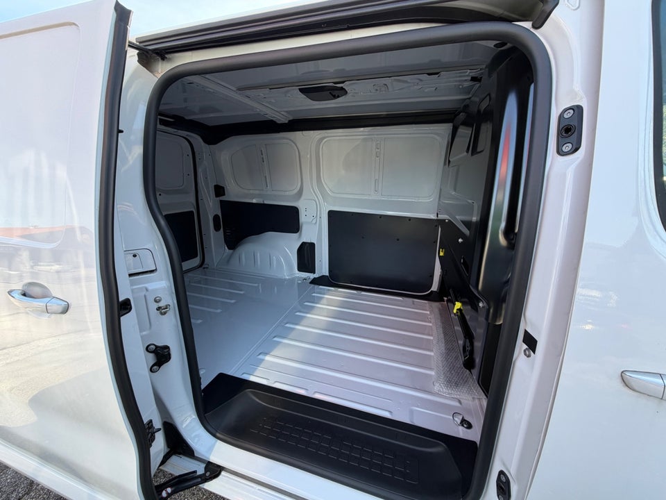 Peugeot e-Expert 50 L2 Premium Van